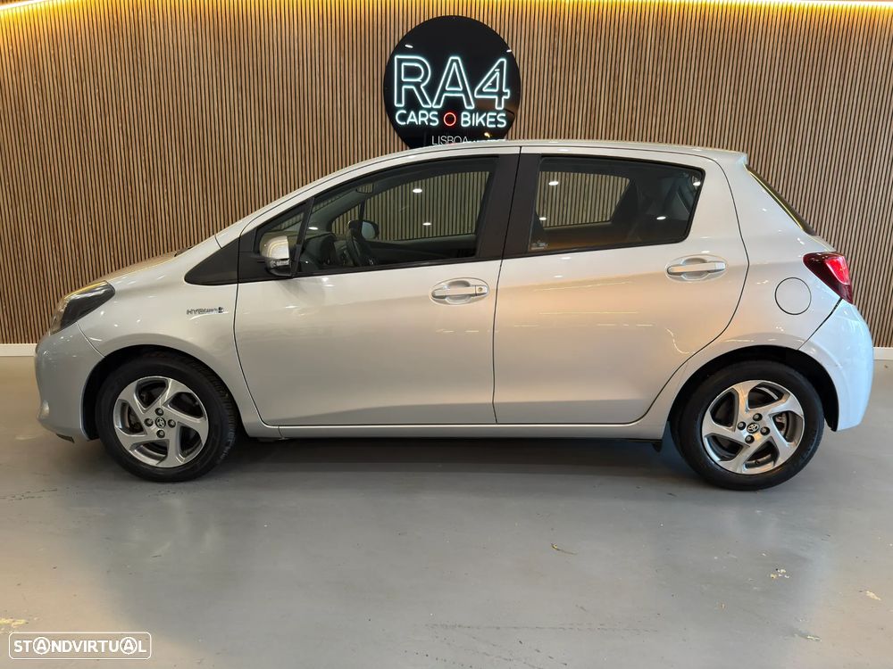 Toyota Yaris 1.5 HSD Active - 15