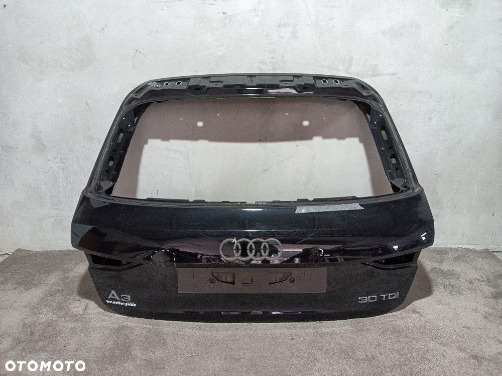 TYLNA KLAPA BAGAŻNIKA AUDI A3 8Y