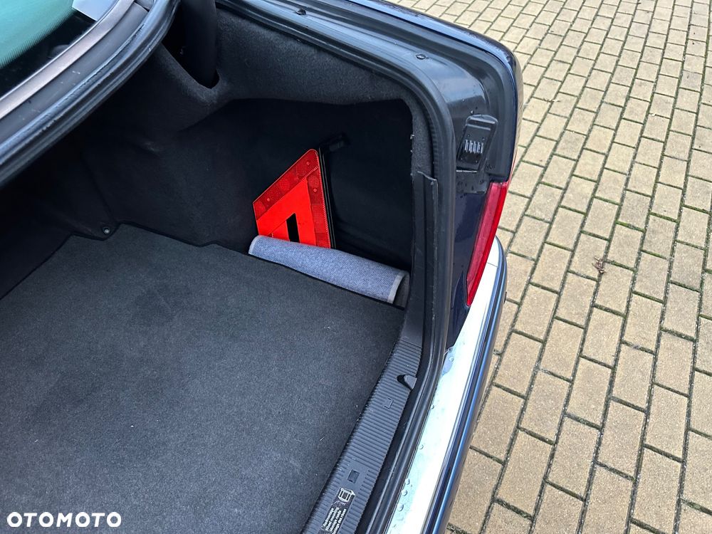 Mercedes-Benz Klasa E - 22