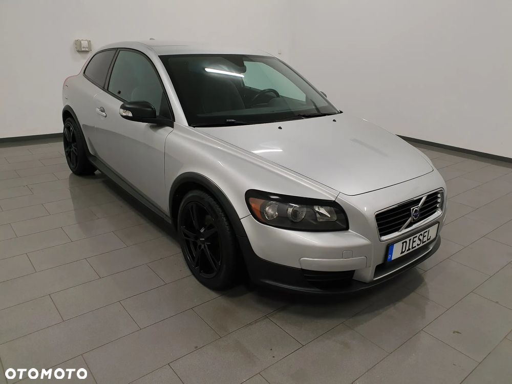 Volvo C30 D2 Momentum - 31