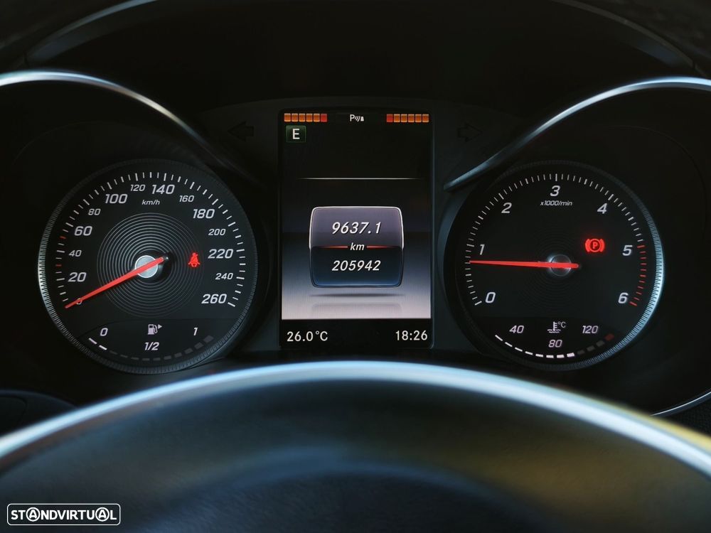 Mercedes-Benz C 220 d AMG Line - 24