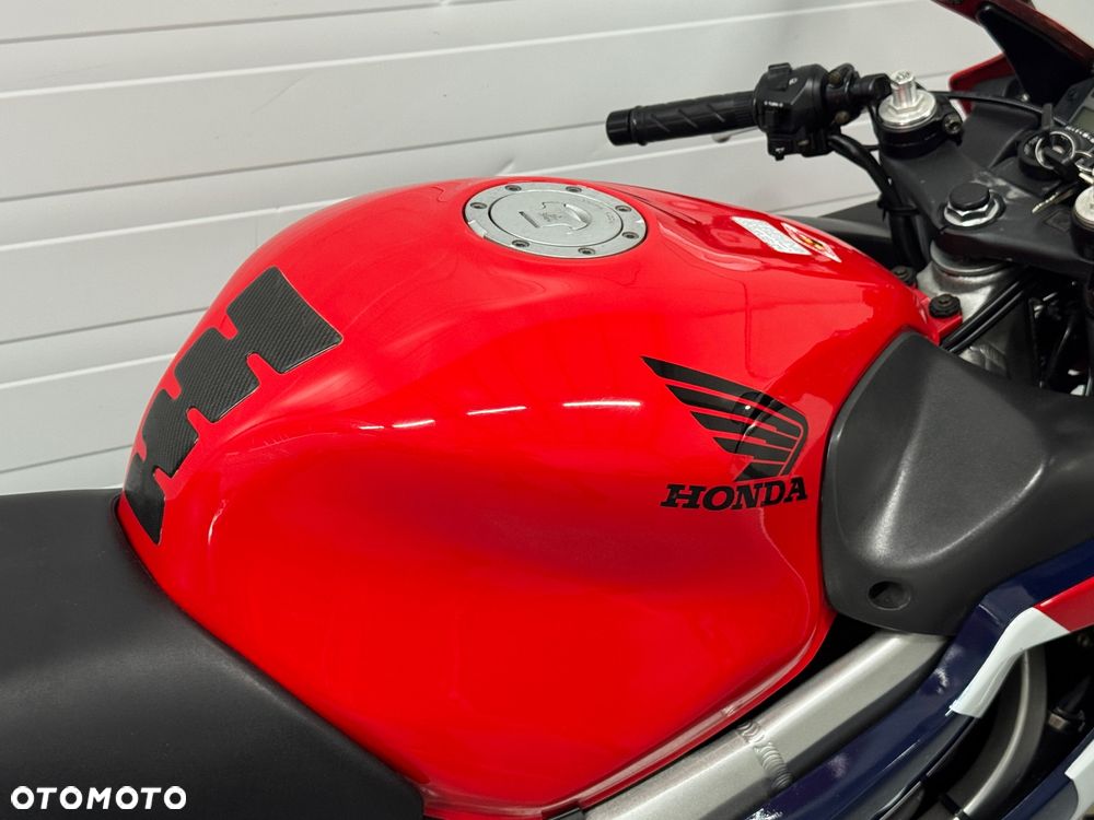 Honda CBR - 11