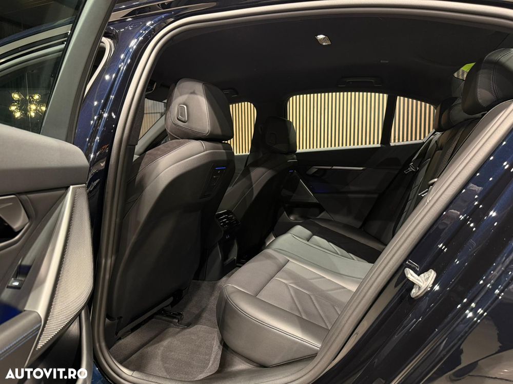 BMW Seria 5 520d Aut. - 23