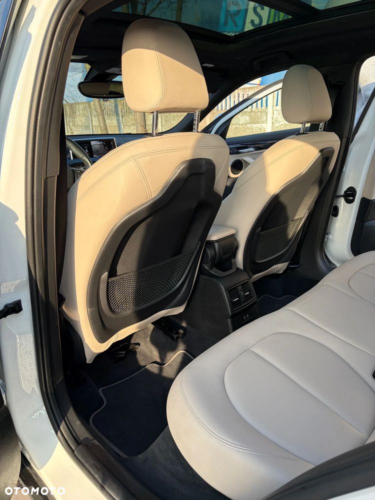 BMW X2 sDrive20i Advantage Plus - 22