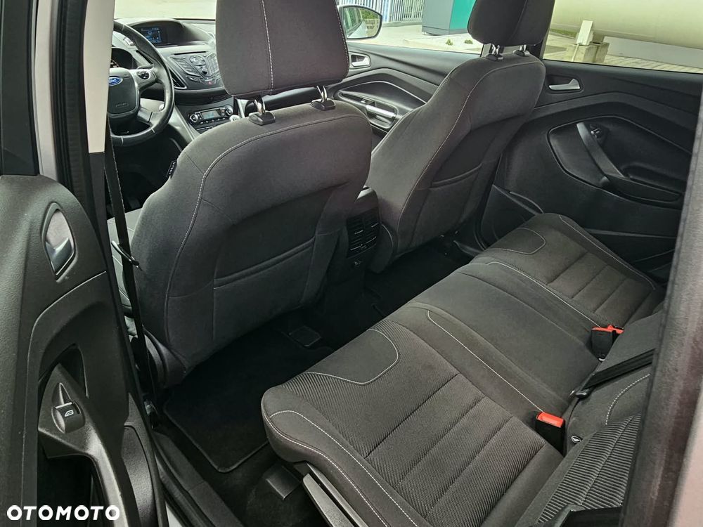 Ford Kuga 2.0 TDCi 4x4 Trend - 16