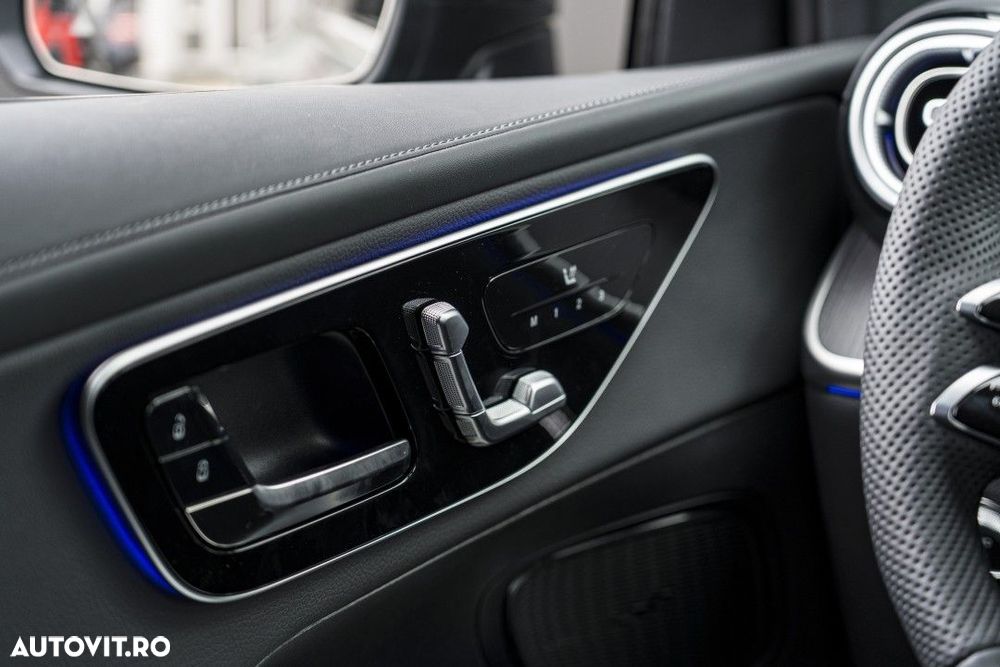 Mercedes-Benz GLC - 25