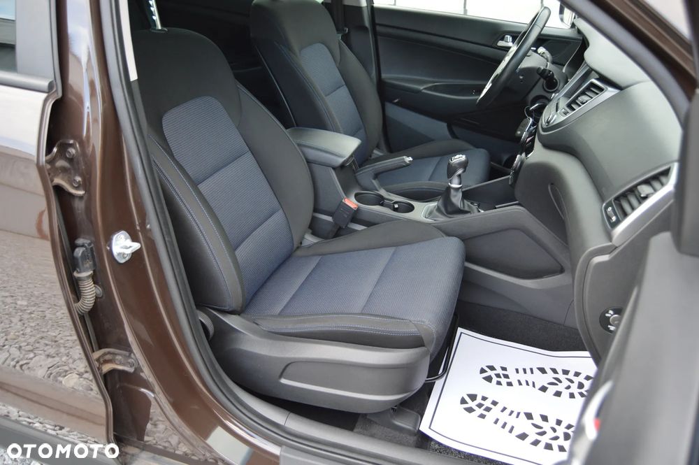 Hyundai Tucson blue 1.7 CRDi 2WD Style - 34