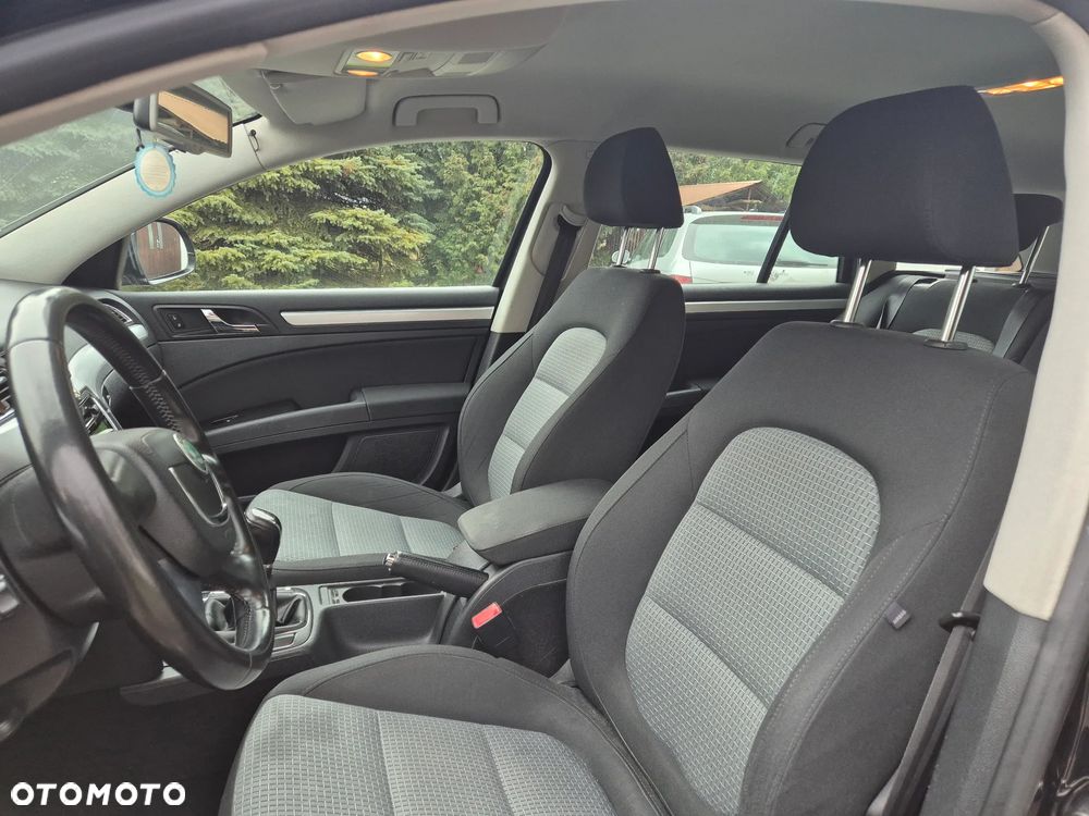 Skoda Superb 2.0 TDI Ambition - 11