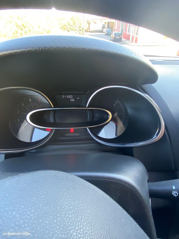 Renault Clio dCi 75 Stop & Start Expression - 8
