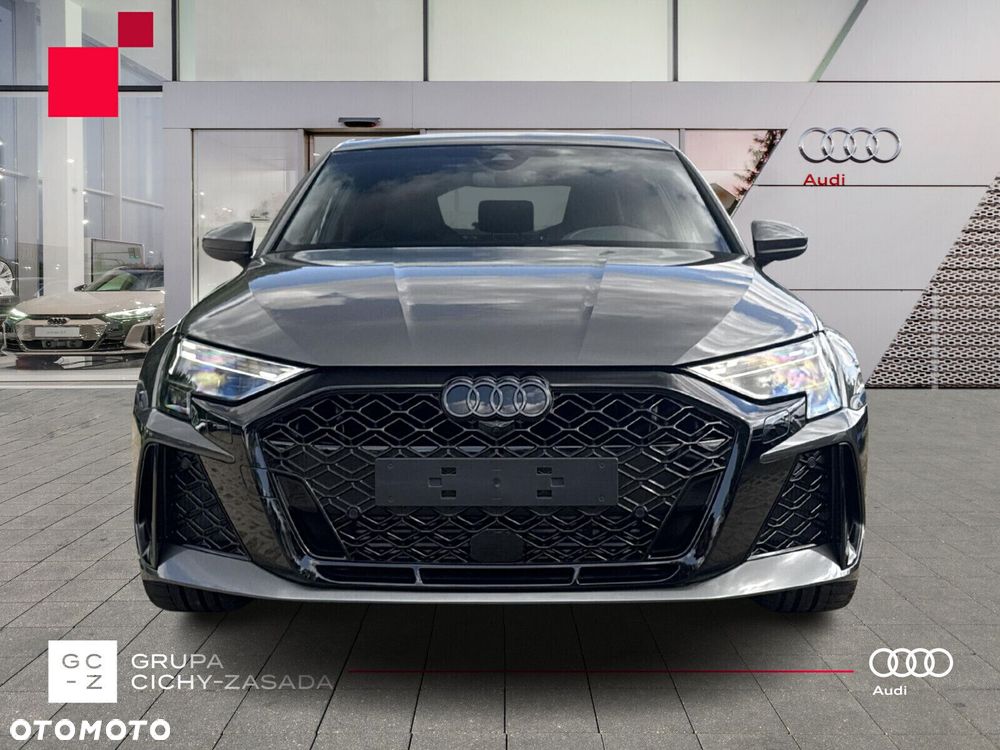 Audi RS3 Limousine - 8