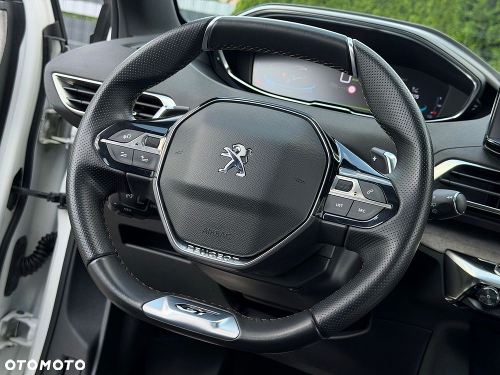 Peugeot 3008 1.6 PureTech HYbrid Allure S&S EAT8 - 24