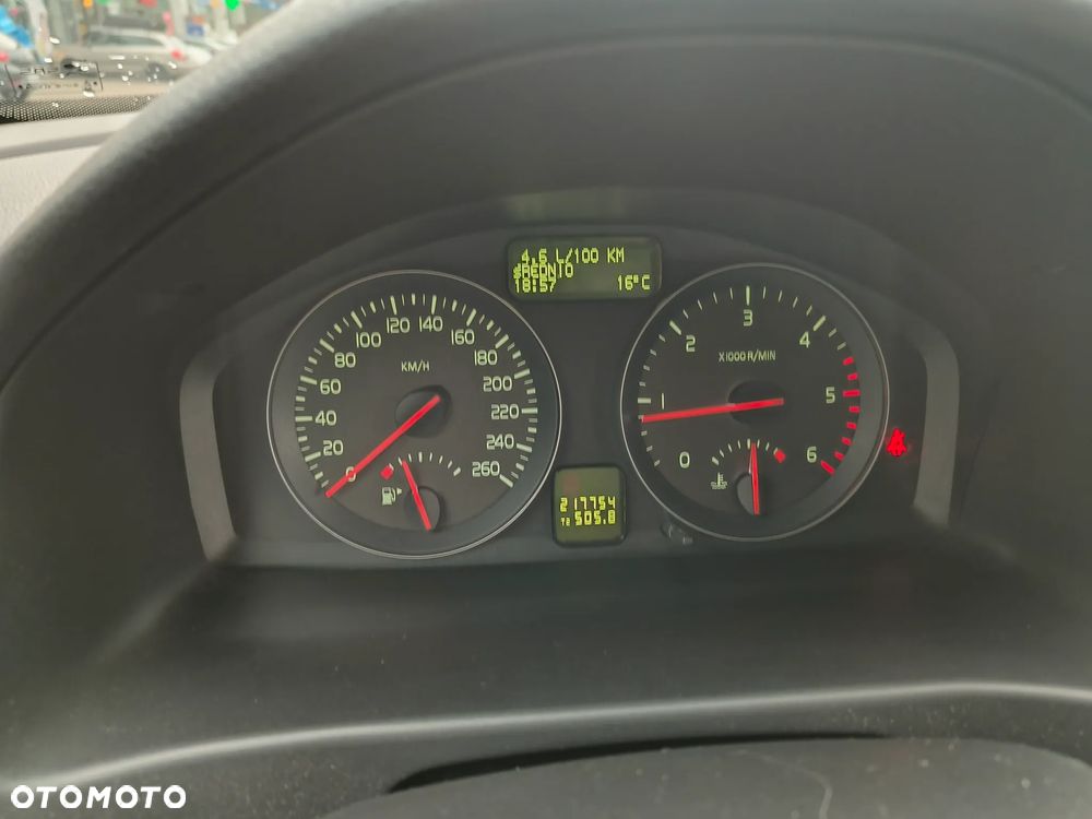 Volvo V50 1.6D DPF DRIVe Momentum - 12