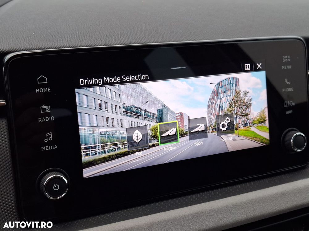 Skoda Kamiq 1.0 TSI DSG Selection - 8