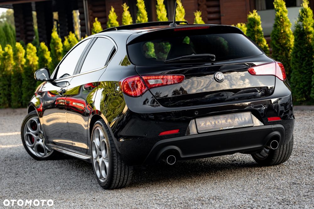 Alfa Romeo Giulietta 1750 TBi QV TCT - 8