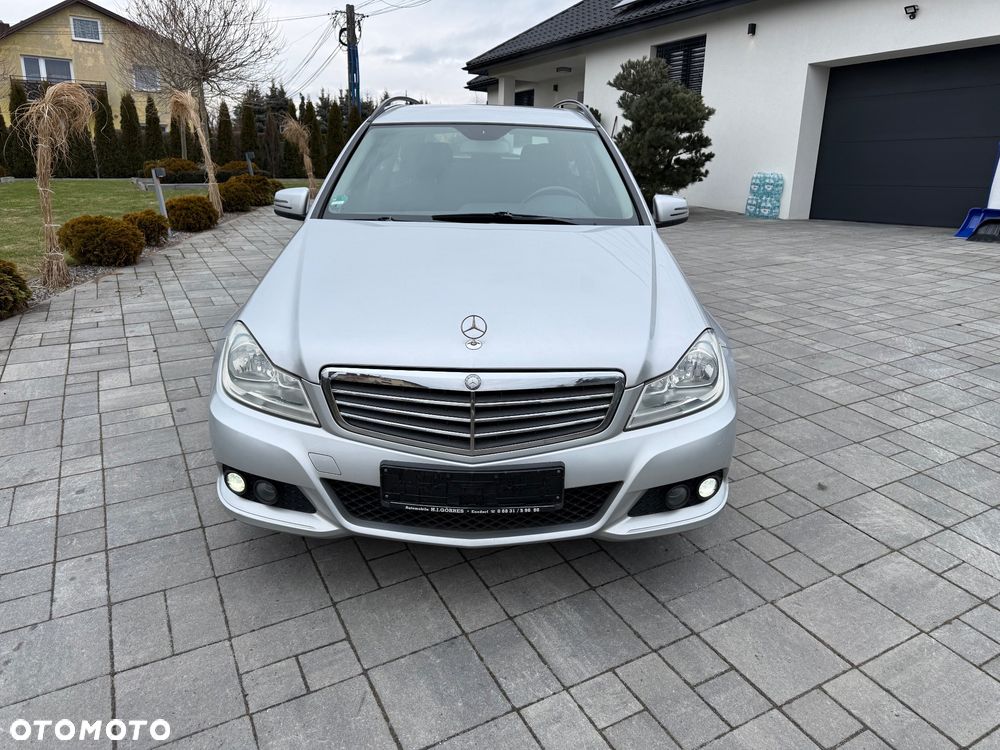 Mercedes-Benz Klasa C 200 CDI DPF (BlueEFFICIENCY) - 2