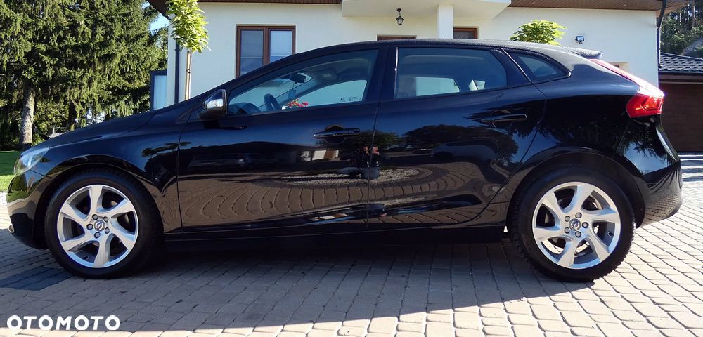 Volvo V40 D3 Drive-E Momentum - 14