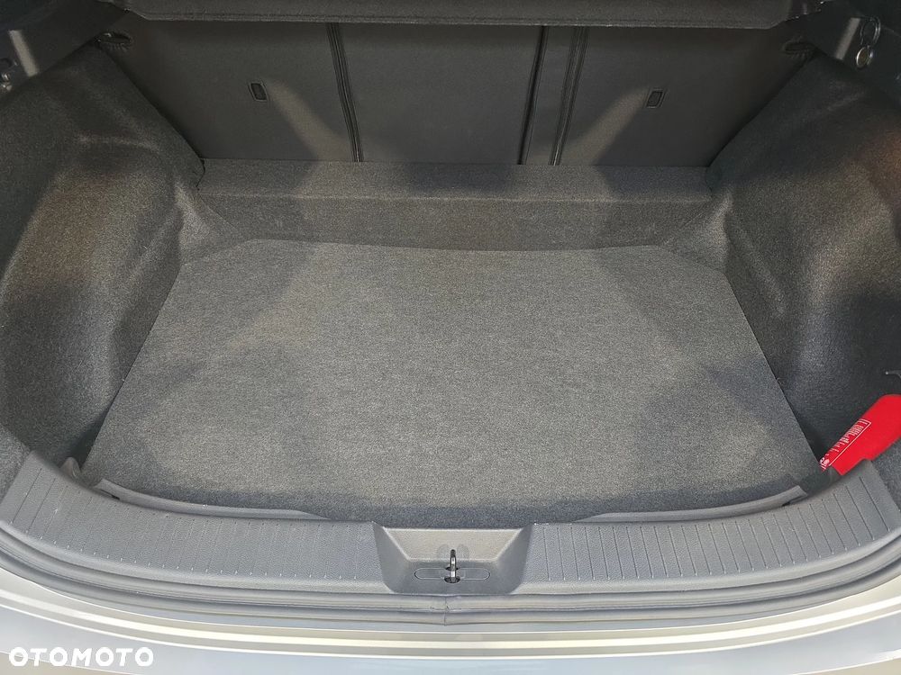 Nissan Qashqai 1.3 DIG-T MHEV Acenta Xtronic - 18