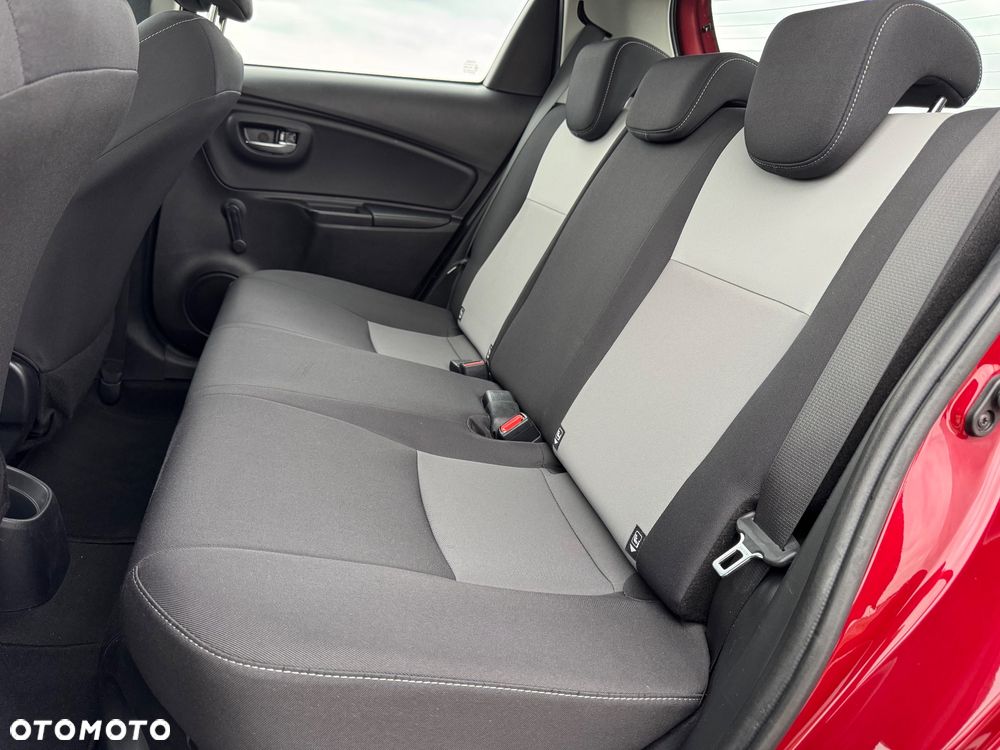 Toyota Yaris - 25
