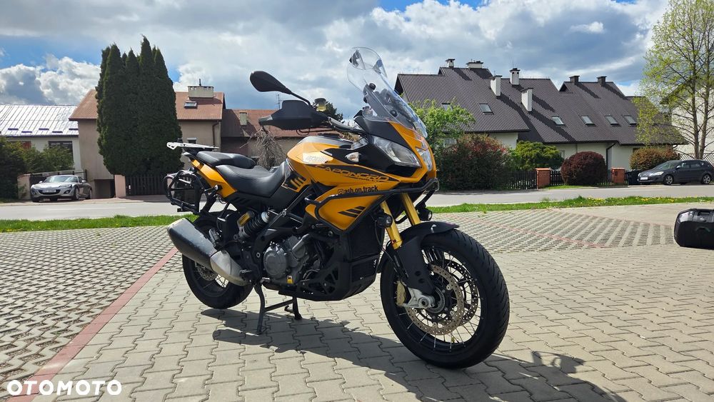 Aprilia Caponord - 7