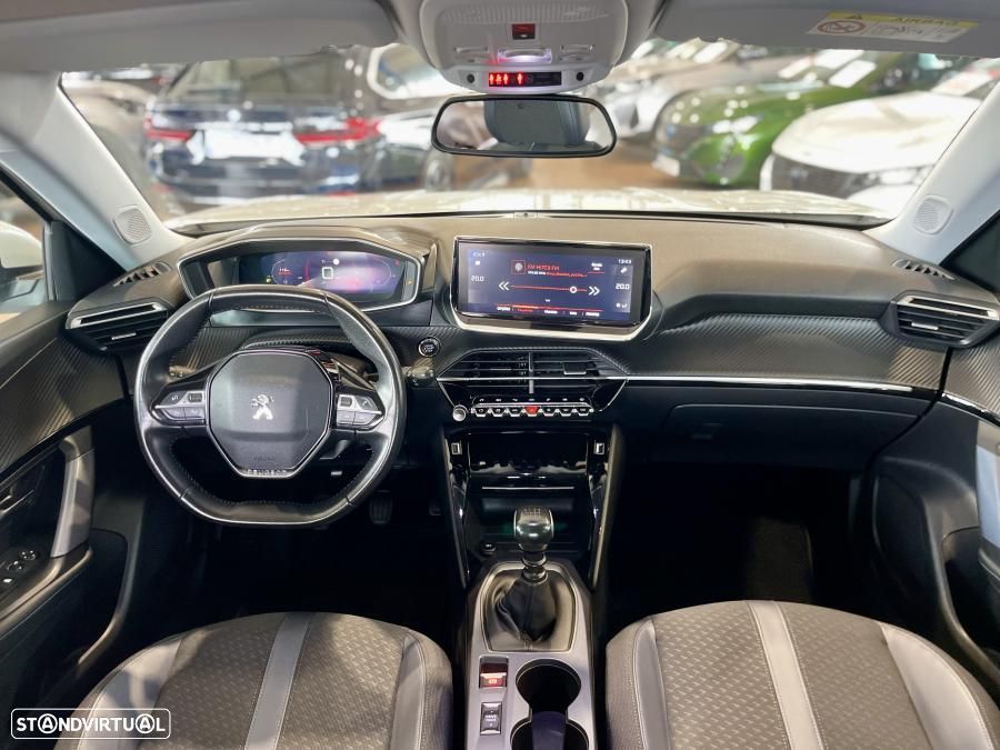 Peugeot 2008 1.2 PureTech Allure Pack - 30