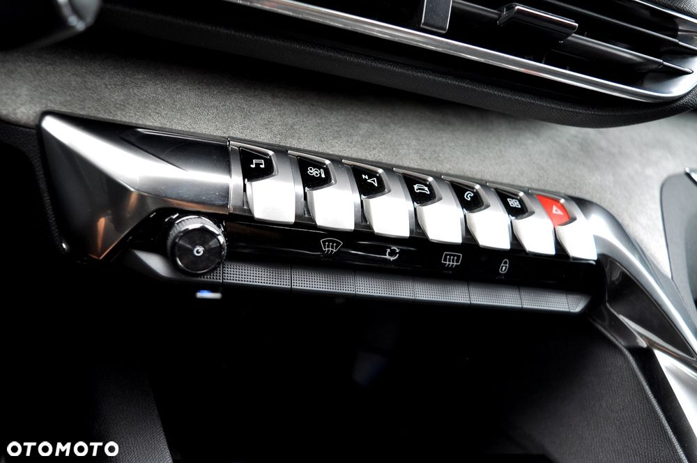 Peugeot 3008 1.5 BlueHDi GT S&S - 26