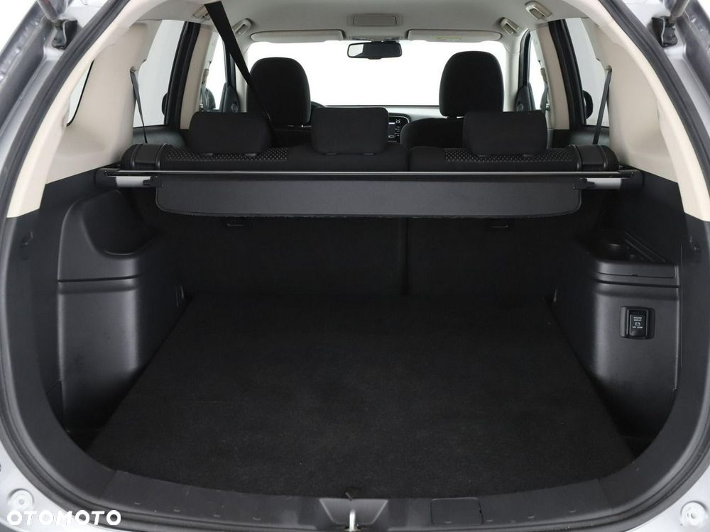 Mitsubishi Outlander 2.0 2WD CVT Diamant Edition+ - 21