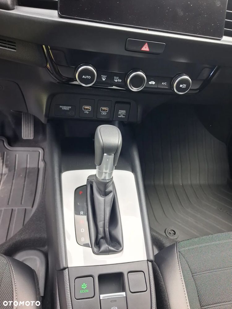 Honda Jazz 1.5 i-MMD Executive Crosstar (Czarny Dach) - 12