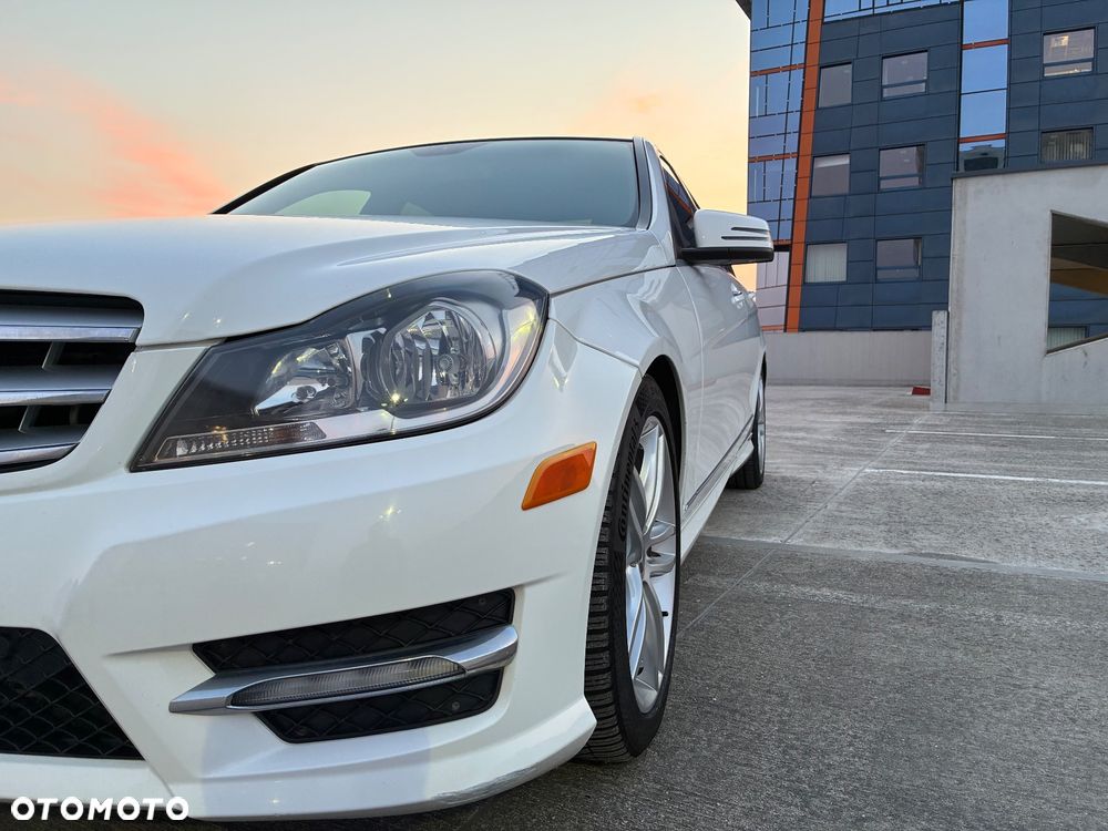 Mercedes-Benz Klasa C 250 7G-TRONIC Avantgarde Edition - 10