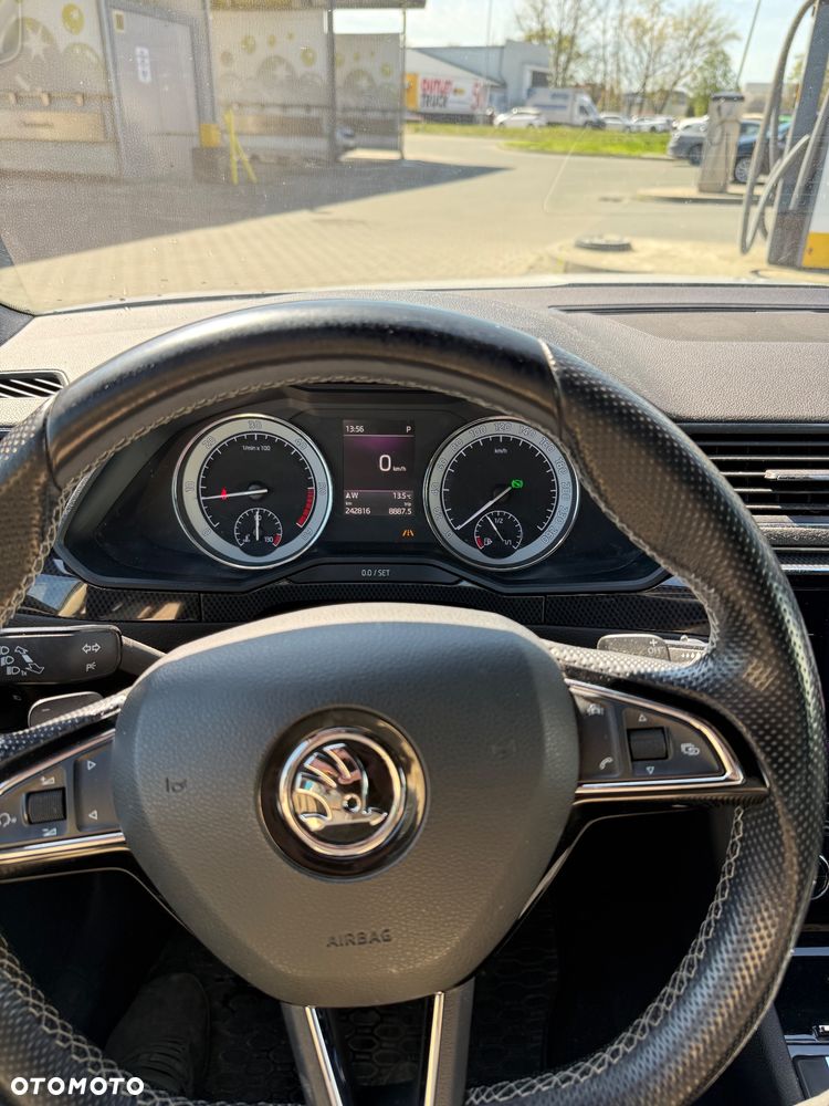 Skoda Superb 2.0 TDI Sportline DSG7 - 11