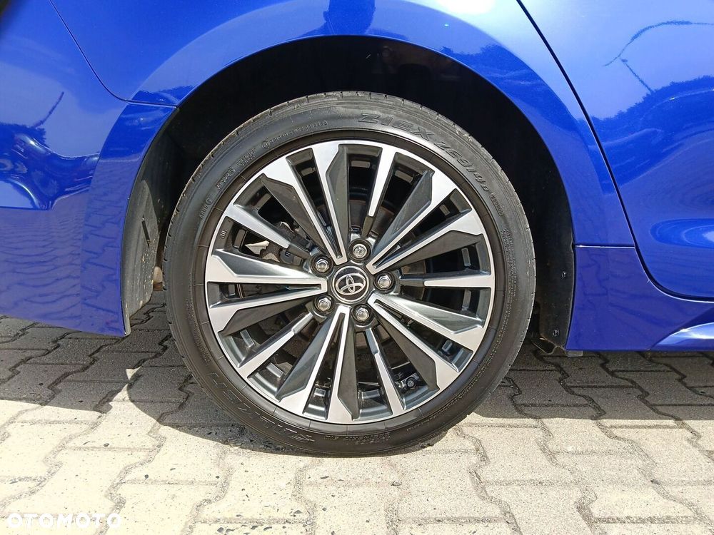 Toyota Corolla 2.0 Hybrid Style - 17