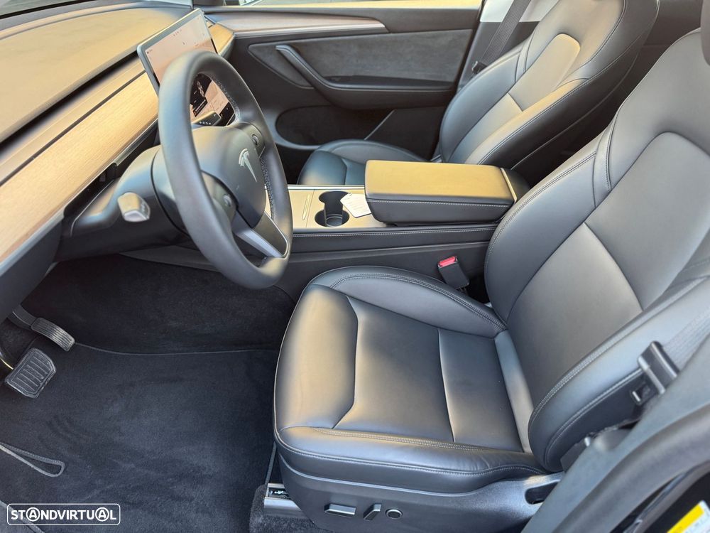 Tesla Model Y Tração Traseira - 42