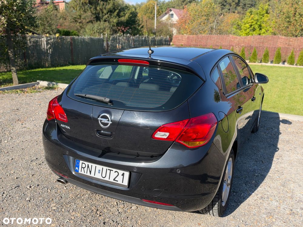 Opel Astra - 10