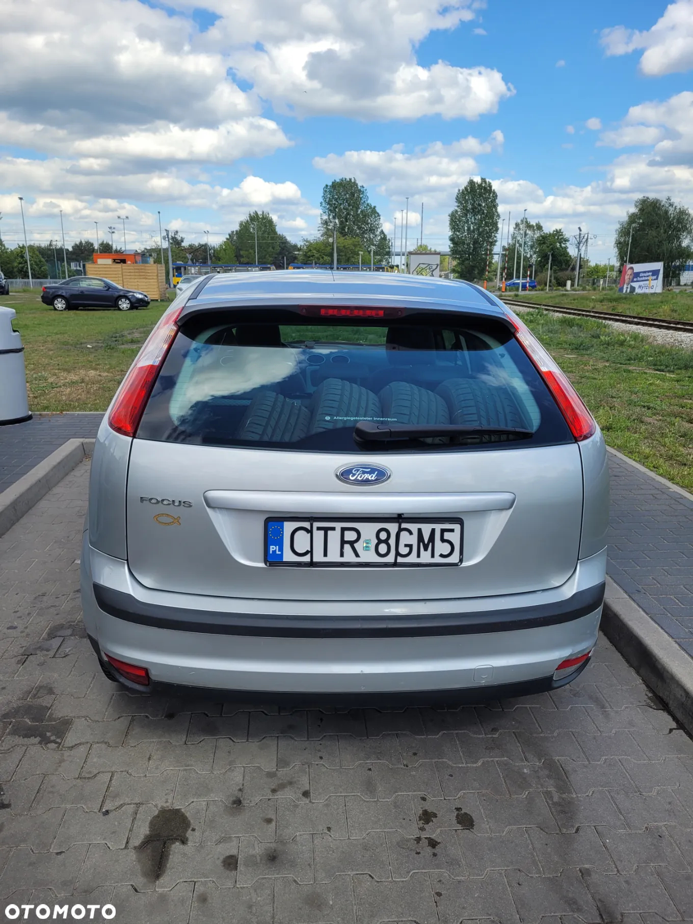 Ford Focus 1.6 16V Ambiente - 4