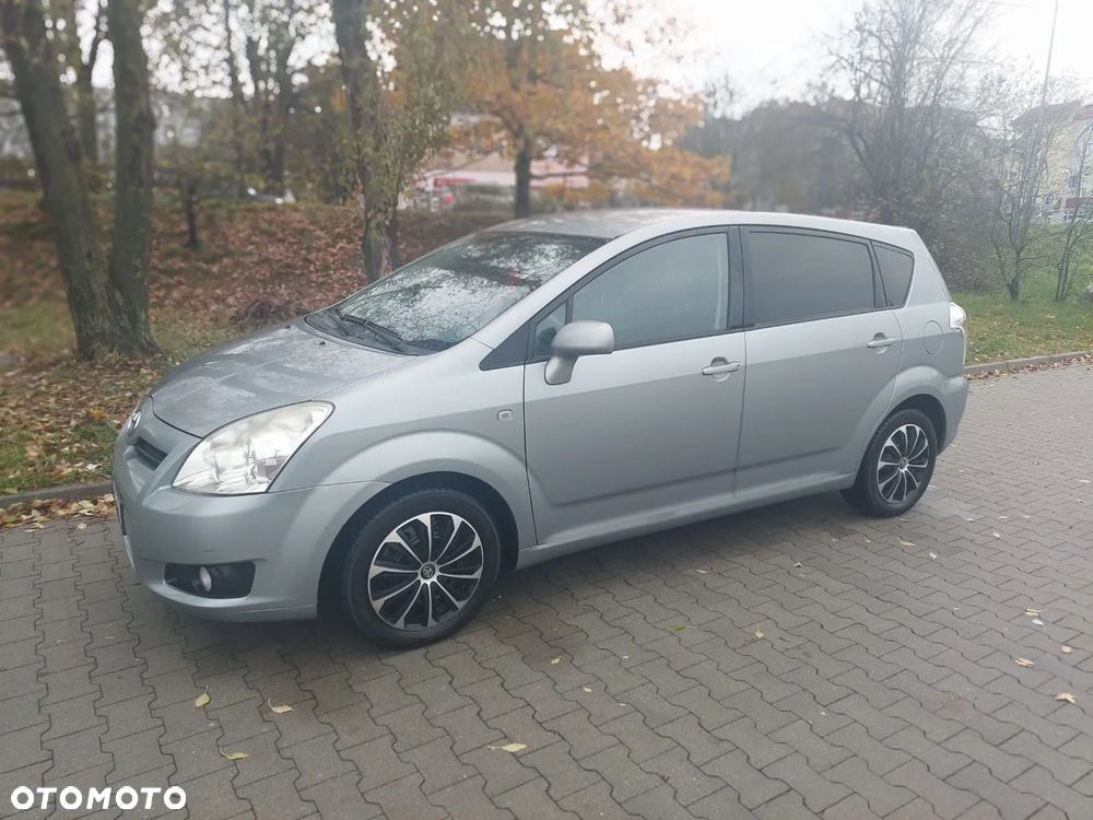 Toyota Corolla Verso - 1