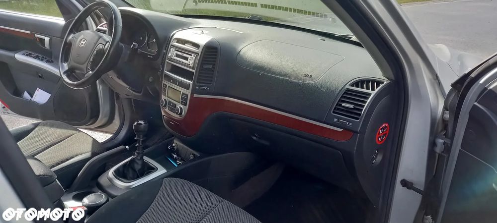 Hyundai Santa Fe 2.7 V6 2WD GLS - 24