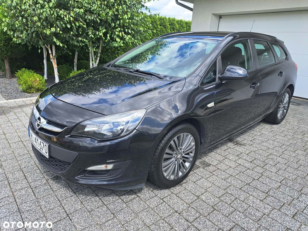 Opel Astra 2013 photo 3