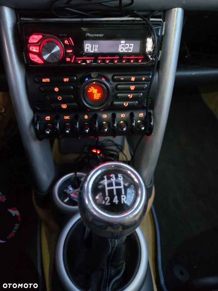 MINI Cooper chili - 7