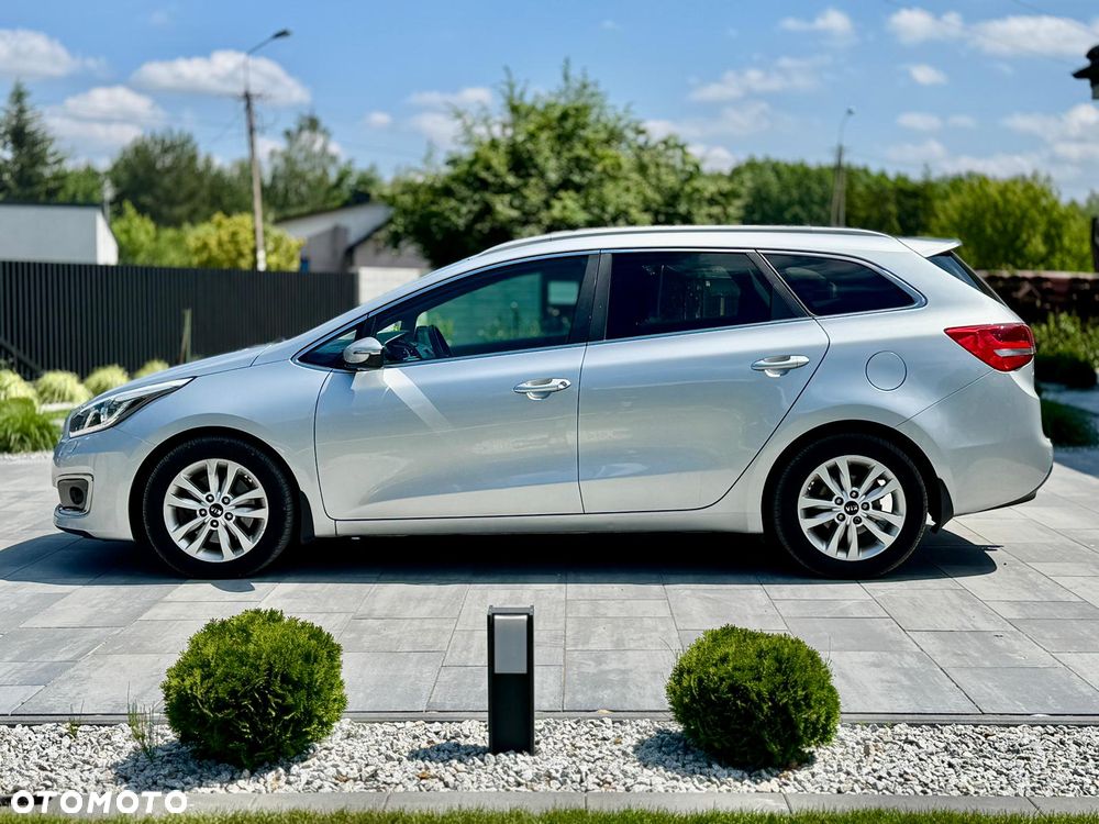 Kia Ceed 1.6 GDI DCT Platinum Edition - 4