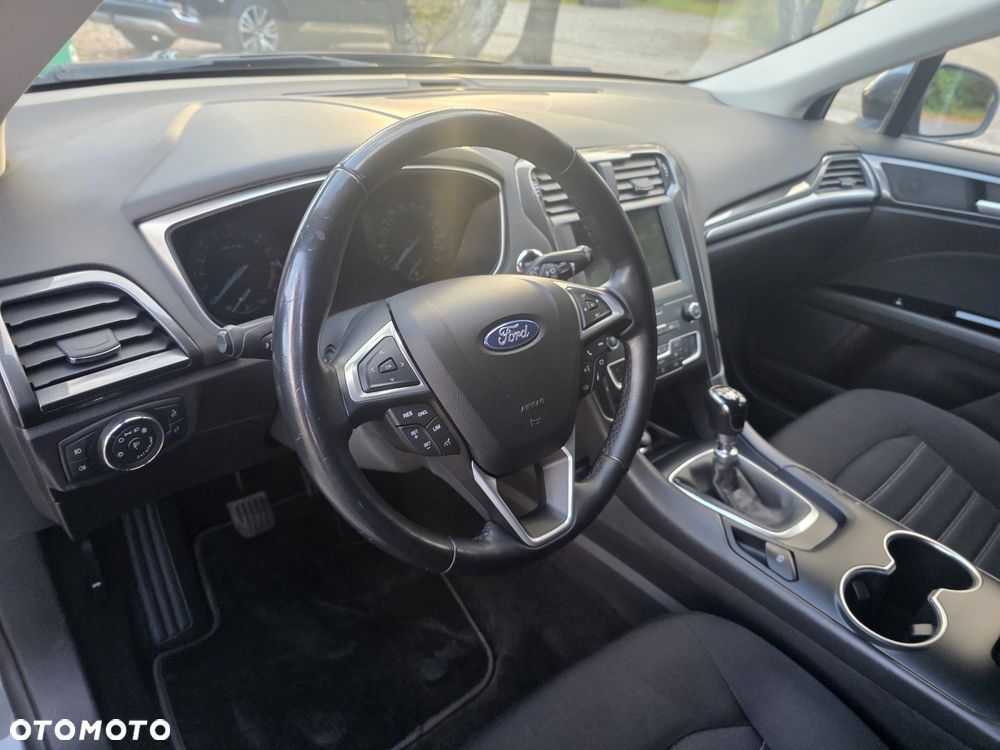 Ford Mondeo - 24
