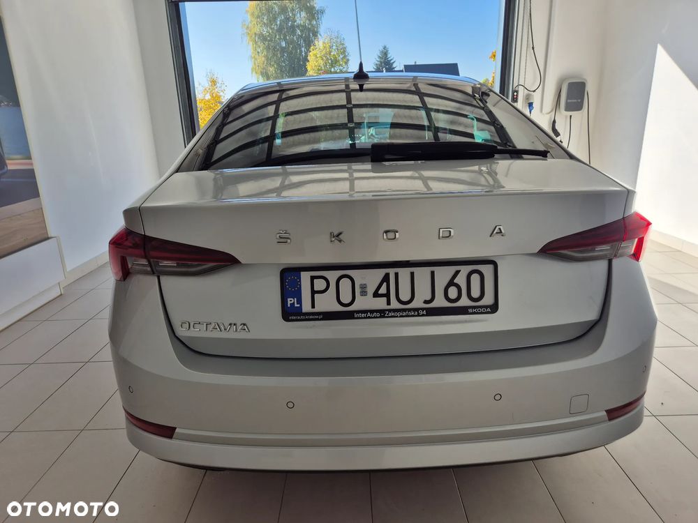 Skoda Octavia 2.0 TDI Ambition - 9