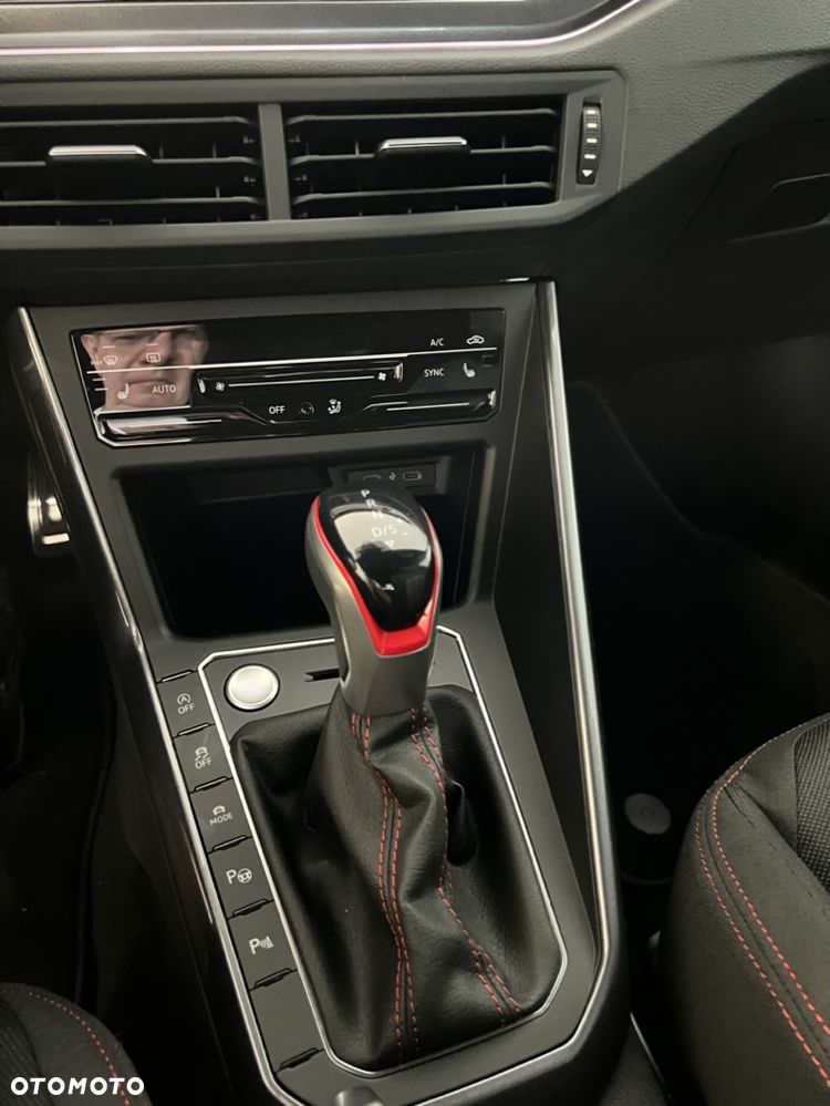 Volkswagen Polo - 6