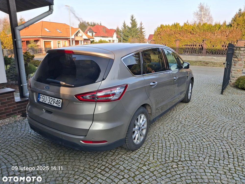 Ford S-Max - 19