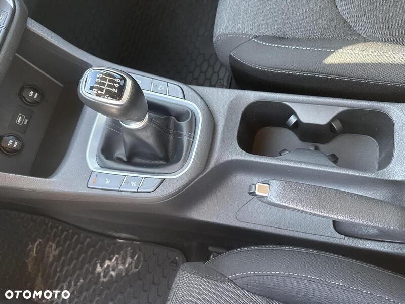 Hyundai i30 1.5 DPI Smart - 17