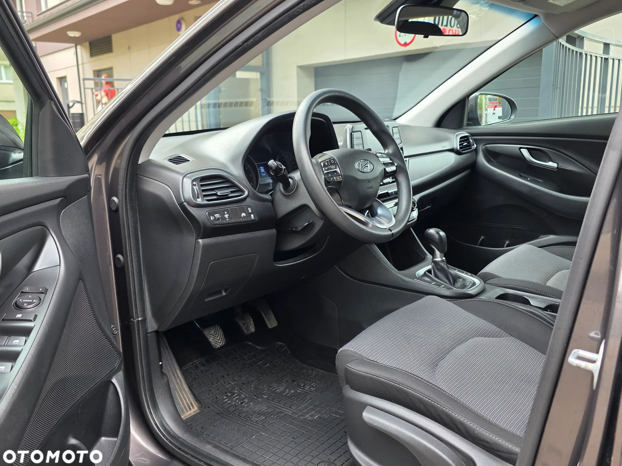 Hyundai i30 1.4 Classic + - 4