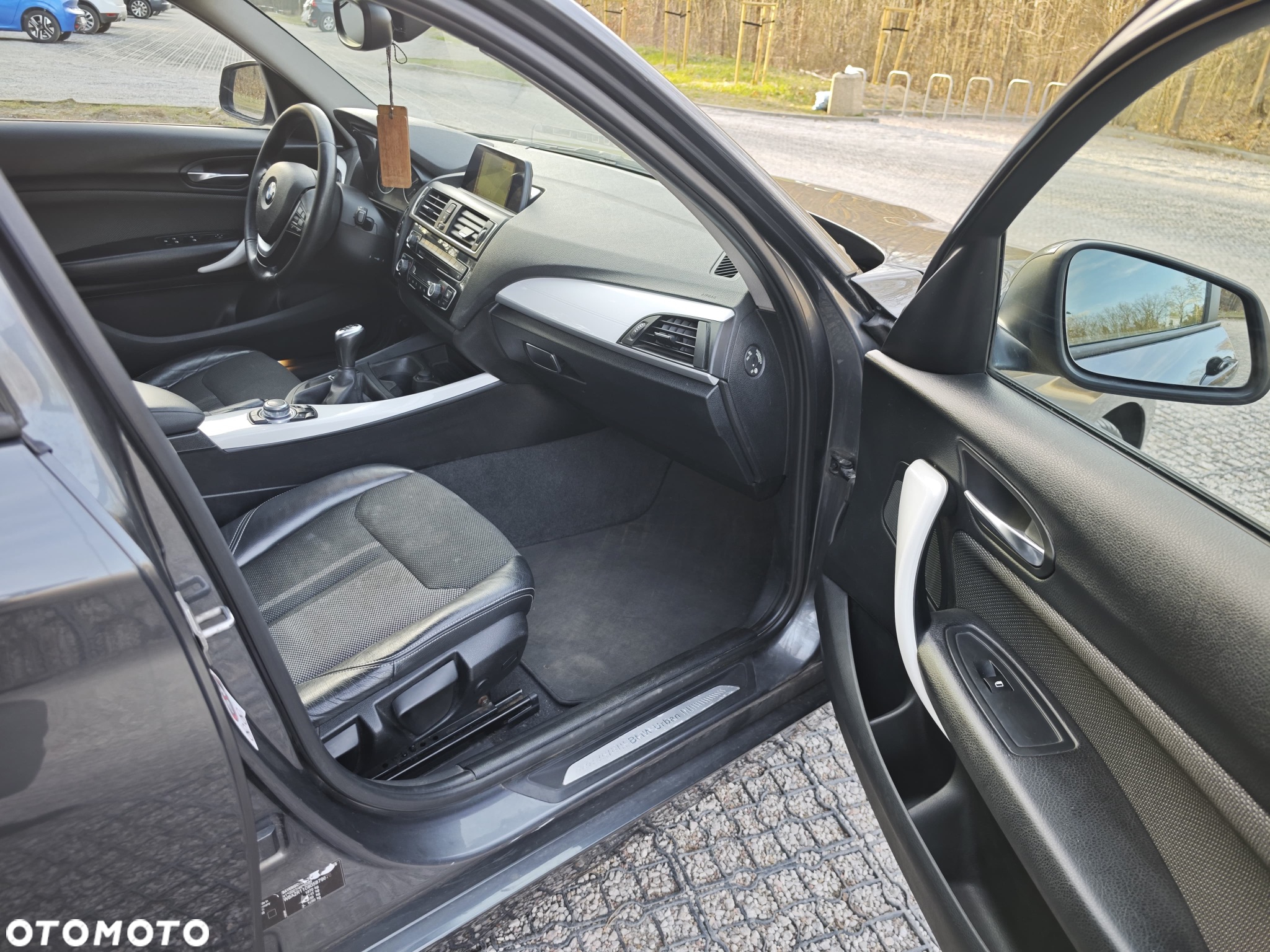 BMW Seria 1 116i - 10