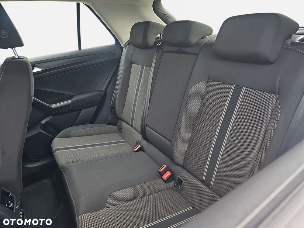Volkswagen T-Roc 1.0 TSI Advance - 28