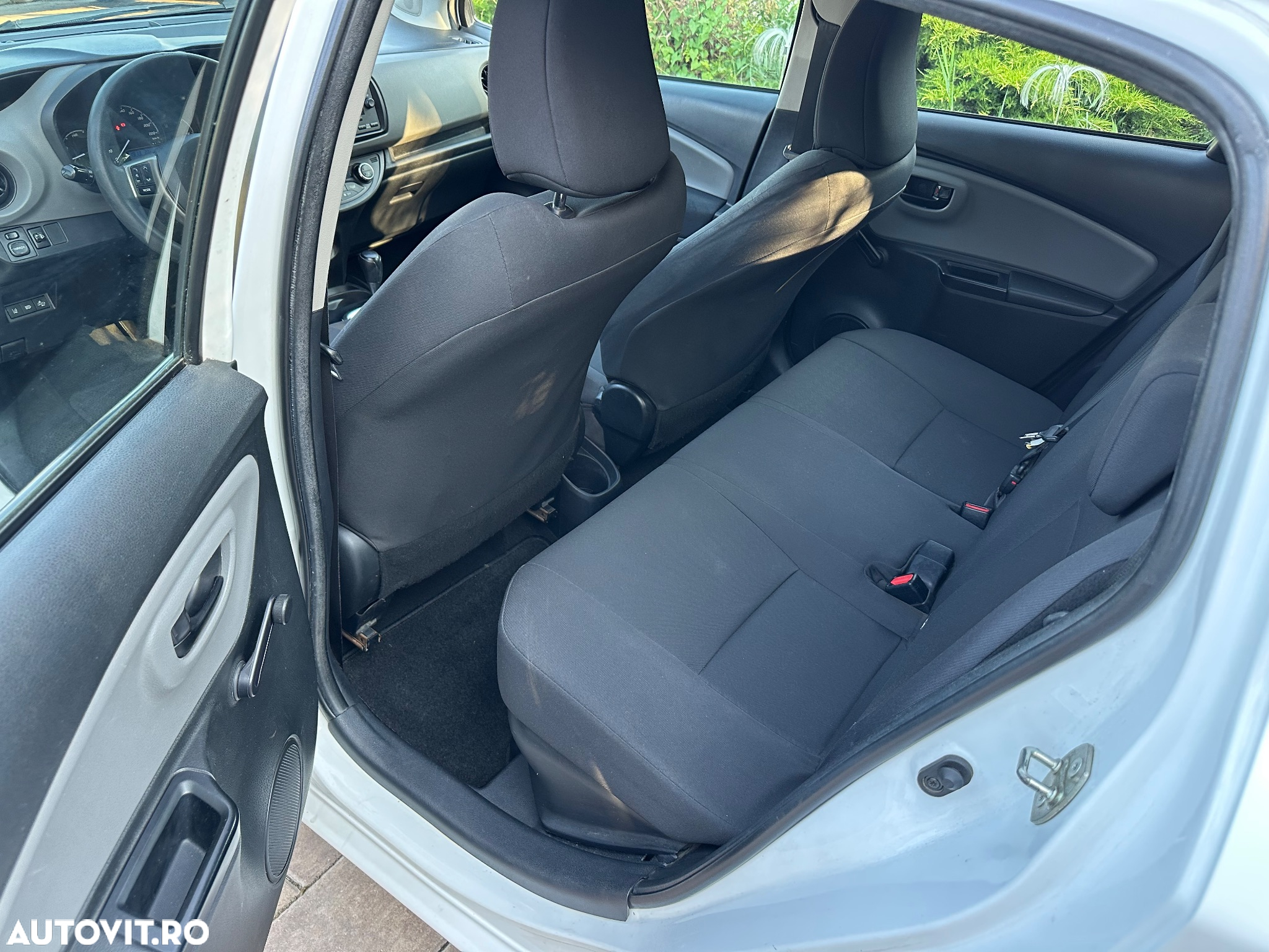 Toyota Yaris 1.5 VVT-i HSD Eco - 7