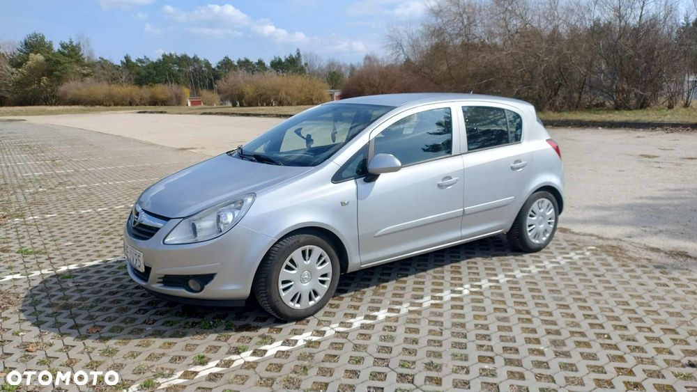 Opel Corsa 1.2 16V Cosmo - 8