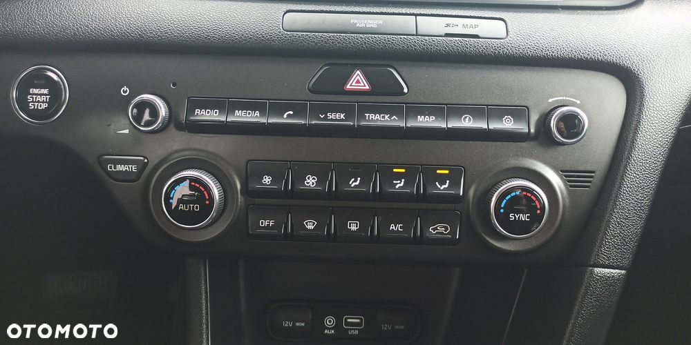 Kia Sportage 1.7 CRDI 2WD ISG Dream-Team Edition - 22