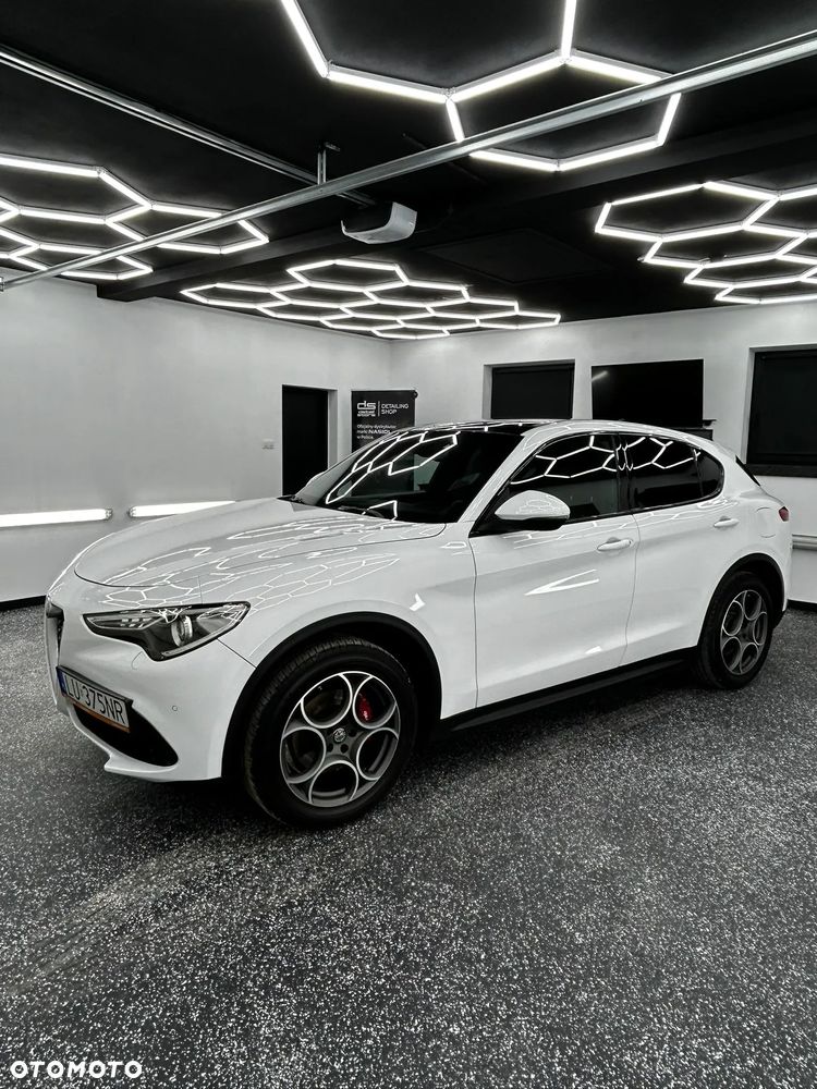 Alfa Romeo Stelvio 2.0 Turbo Executive Q4 - 1